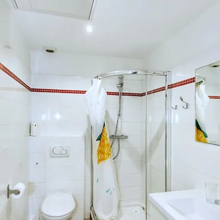Apartment Moderne Et Elegant A 5 - 4p *